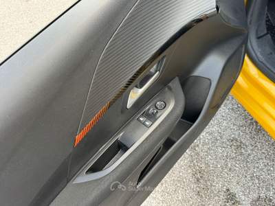 Peugeot 208 208 PureTech 75 Stop&Start 5 porte Active Giallo usata San Giuseppe Vesuviano