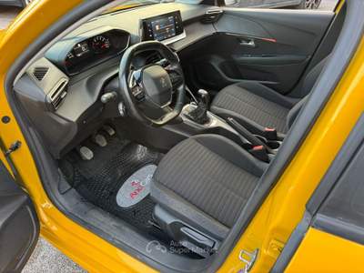 Peugeot 208 208 PureTech 75 Stop&Start 5 porte Active Giallo usata San Giuseppe Vesuviano