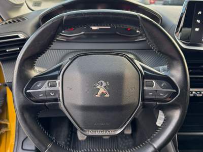 Peugeot 208 208 PureTech 75 Stop&Start 5 porte Active Giallo usata San Giuseppe Vesuviano
