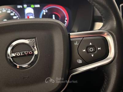 Volvo XC40 T5 Plug-in Hybrid Recharge Inscription Expression Nero usata Galbiate