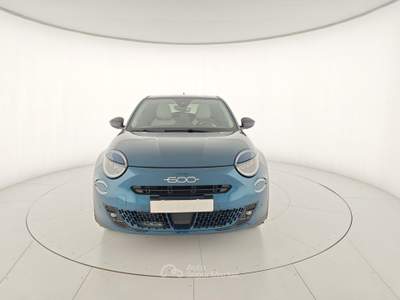Fiat 600 Hybrid 110 CV DCT MHEV La Prima Blu/Azzurro usata Capua