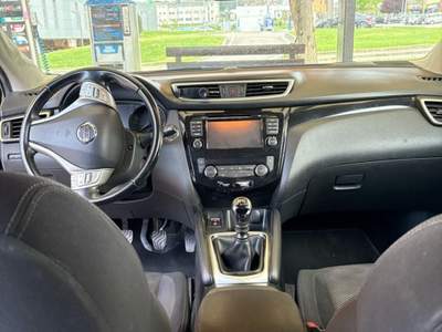 Nissan Qashqai tenuta in ottimo stato Nero usata Folignano