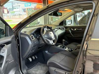 Nissan Qashqai tenuta in ottimo stato Nero usata Folignano