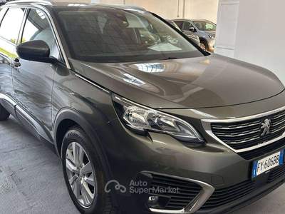 Peugeot 5008 5008 II 20119 1.5 bluehdi Active s- 7 posti- Marrone usata Monza