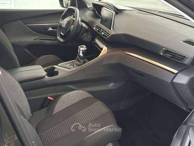 Peugeot 5008 5008 II 20119 1.5 bluehdi Active s- 7 posti- Marrone usata Monza