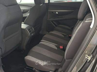 Peugeot 5008 5008 II 20119 1.5 bluehdi Active s- 7 posti- Marrone usata Monza