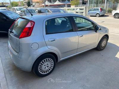 Fiat Grande Punto 75 CV 5 porte Active Grigio usata Castellana Grotte