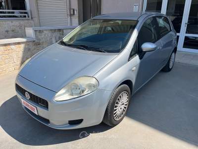 Fiat Grande Punto 75 CV 5 porte Active Grigio usata Castellana Grotte