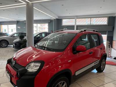 Fiat Panda Cross 1.3 MJT 95 CV S&S 4x4 Rosso usata Rosarno