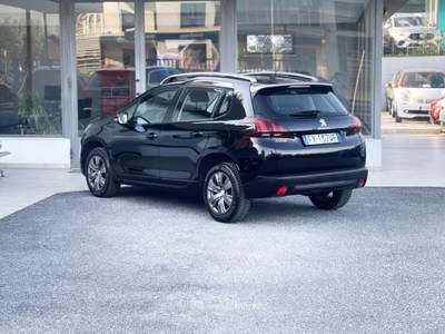 Peugeot 2008 1.2 Benzina 83CV E6 Neo - 2019 Nero usata Roma