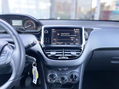 Peugeot 2008 1.2 Benzina 83CV E6 Neo - 2019 Nero usata Roma