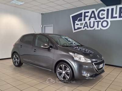 Peugeot 208 5 porte Allure Grigio usata Oleggio