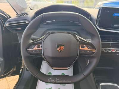 Peugeot 208 208 1.2 puretech Style 8 anni garanzia cinghia Nero usata Savignano sul Rubicone