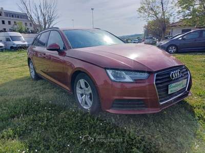 Audi A4 Avant 2.0 TDI 150 CV 2017 Incidentata Rosso usata Meldola Audi A4 Avant 2.0 TDI 150 CV 2017 Incidentata Rosso usata Meldola