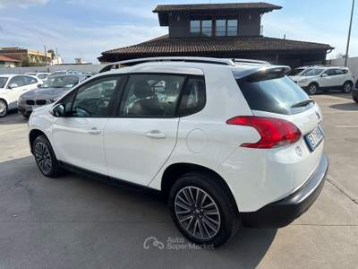 Peugeot 2008 2015 allure full optional Bianco usata Qualiano