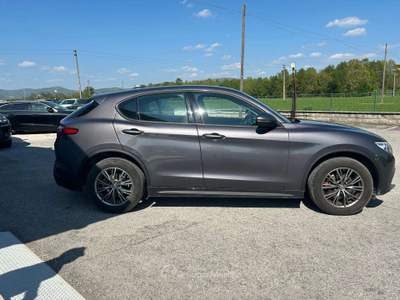 Alfa Romeo Stelvio Stelvio 2017 2.2 Q4 210cv auto MOTORE NUOVO Grigio usata Bastia Umbra