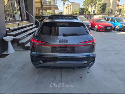 Audi Q3 SPB TDI 110 kW S tronic Line edition Grigio usata Brusciano