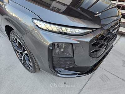Audi Q3 SPB TDI 110 kW S tronic Line edition Grigio usata Brusciano