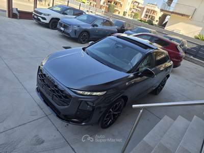 Audi Q3 SPB TDI 110 kW S tronic Line edition Grigio usata Brusciano