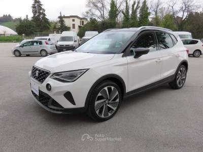Seat Arona 1.0 TGI FR ITALIANA fari full led Argento usata Tolentino