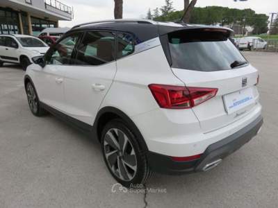 Seat Arona 1.0 TGI FR ITALIANA fari full led Argento usata Tolentino