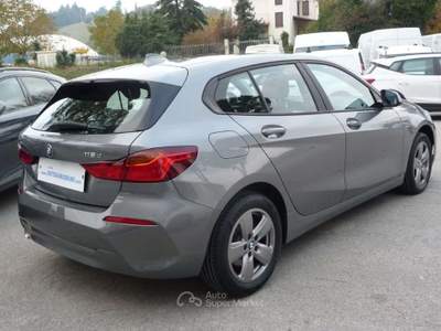BMW Serie 1 116d 116 d 5p. Business Advantage STEPTRONIC Grigio usata Tolentino
