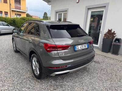 Audi Q3 35 TDI S tronic Business Advanced Grigio usata Castiglione Olona