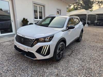 Peugeot 2008 PureTech 100 S&S Allure Bianco usata Castiglione Olona