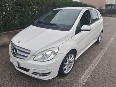 Mercedes-Benz Classe B CDI Executive ( TAGLIANDATA ) Bianco usata Vicenza