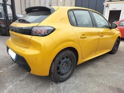 Peugeot 208 Stop&Start 5 porte Active Giallo usata Ferrara