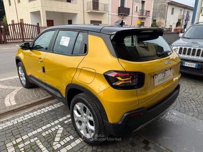Jeep Avenger 100 CV MHEV Altitude Km 0 Giallo usata Dugenta