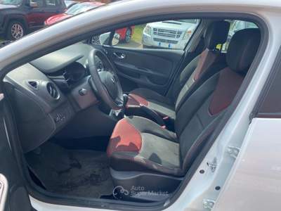 Renault Clio 1.2 75CV GPL 5 porte Live Bianco usata Sinalunga