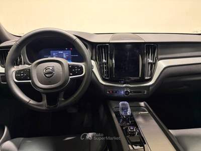Volvo XC60 B5 AWD PLUS DARK AUTO Grigio usata San Fior