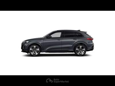 Audi TT Audi Q5 SUV S line edition TDI  150 kW S tronic Grigio usata San Fior