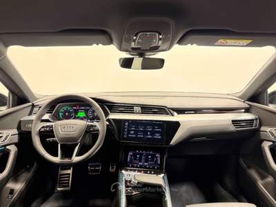 Audi Q8 SPORTBACK E-TRON 55 QUATTRO S LINE - RENT TO BUY Argento usata San Fior