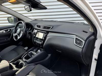Nissan Qashqai 1.5 DCI 110CV N-CONNECTA Bianco usata San Fior