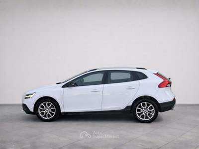 Volvo V40 Cross Country 2.0 d2 BUSINESS PLUS geartronic my19 Bianco usata San Fior