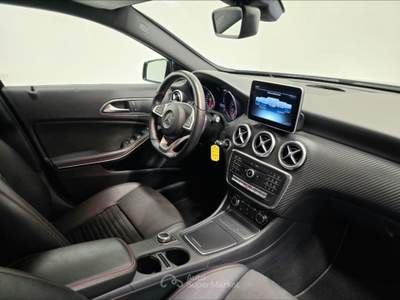 Mercedes-Benz CLA SSE  A 250 4 MATIC AUTO MY 16 PREMIUM Nero usata San Fior