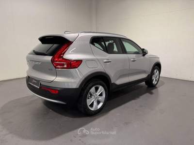 Volvo XC40 B3 CORE AUTO Argento usata San Fior