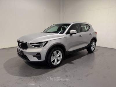 Volvo XC40 B3 CORE AUTO Argento usata San Fior