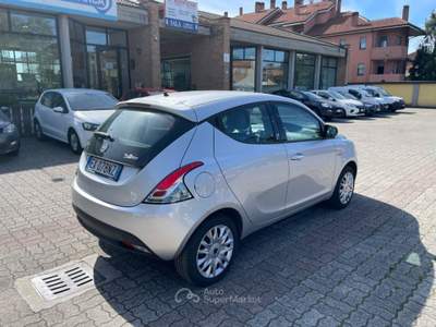 Lancia Ypsilon 1.2 69 CV 5 porte Silver Grigio usata Arcore