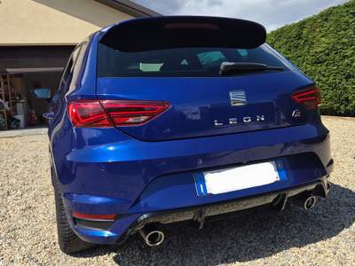 Seat Leon Leon blackline edition usata Frossasco