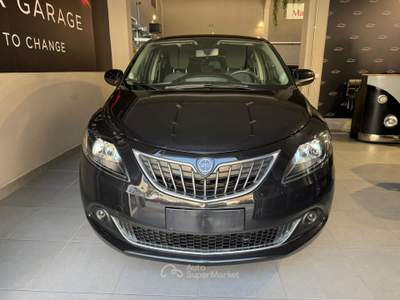 Lancia Ypsilon YPSILON 1.0 70 CV HYBRID PLATINO Nero usata Pomezia