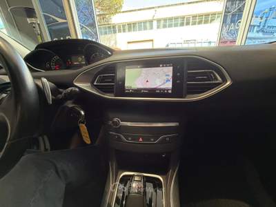 Peugeot 308 308 SW 1.5 BLUEHDI ACTIVE 130 CV Grigio usata Pomezia