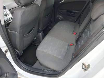 Opel Corsa G.P.L. Tech ( TAGLIANDATA ) Bianco usata Vicenza