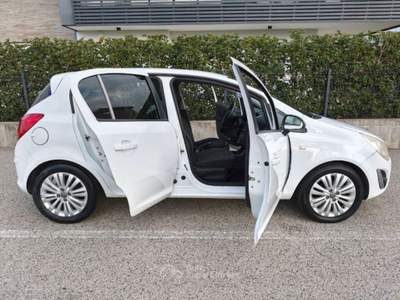 Opel Corsa G.P.L. Tech ( TAGLIANDATA ) Bianco usata Vicenza