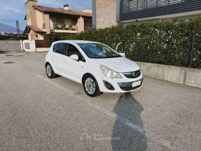 Opel Corsa G.P.L. Tech ( TAGLIANDATA ) Bianco usata Vicenza