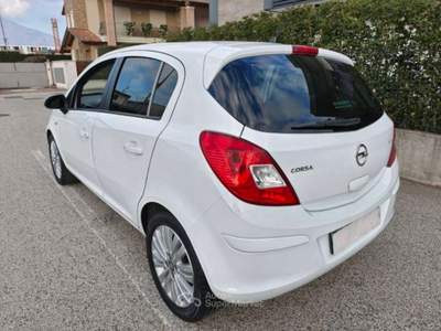 Opel Corsa G.P.L. Tech ( TAGLIANDATA ) Bianco usata Vicenza