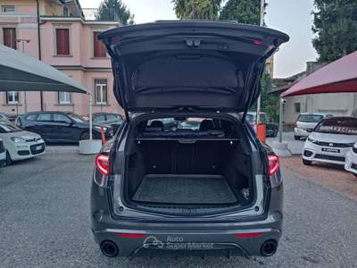 Alfa Romeo Stelvio 2.2 Turbodiesel 210 CV AT8 Q4 Veloce Grigio usata Varese