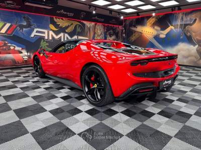 Ferrari 296 (333) Rosso usata Calenzano